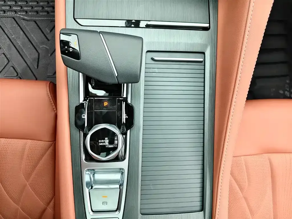 Changan CS75PLUS 2025 из CN, фото 8