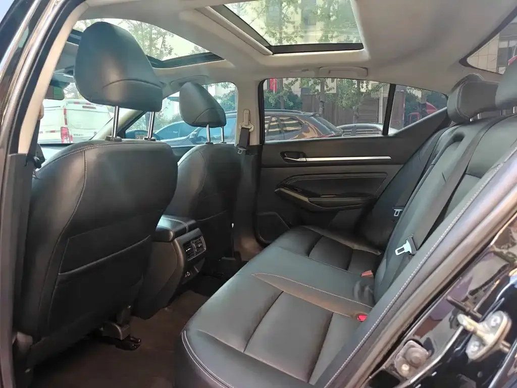 Nissan Teana 2022 из CN, фото 2