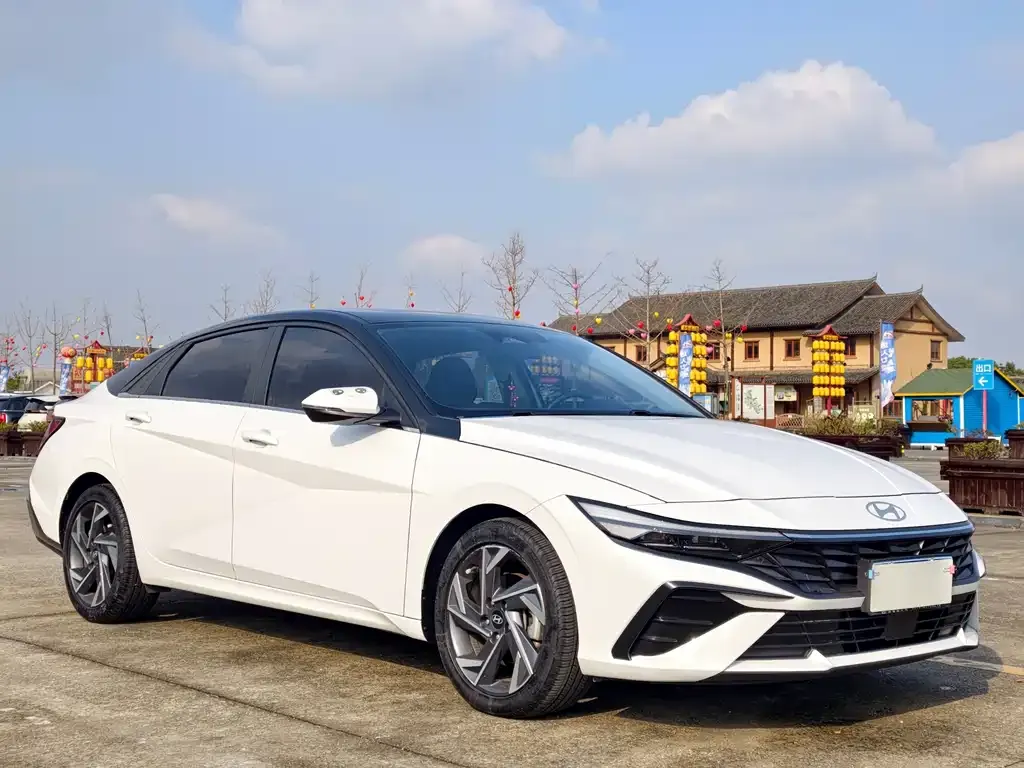 Hyundai Elantra 2024 из CN, фото 3