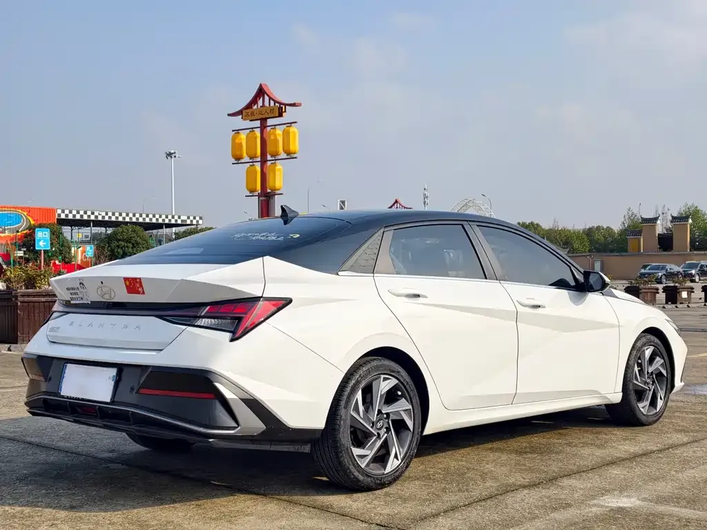 Hyundai Elantra 2024 из CN, фото 8