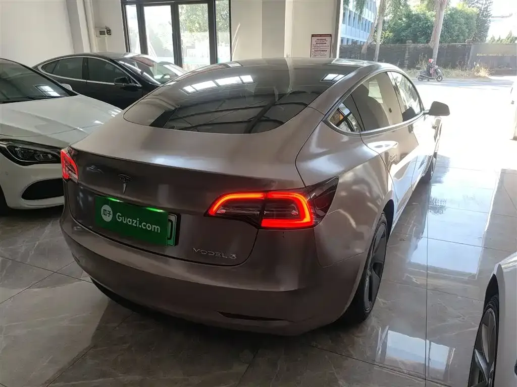 Tesla Model 3 2021 из CN, фото 3