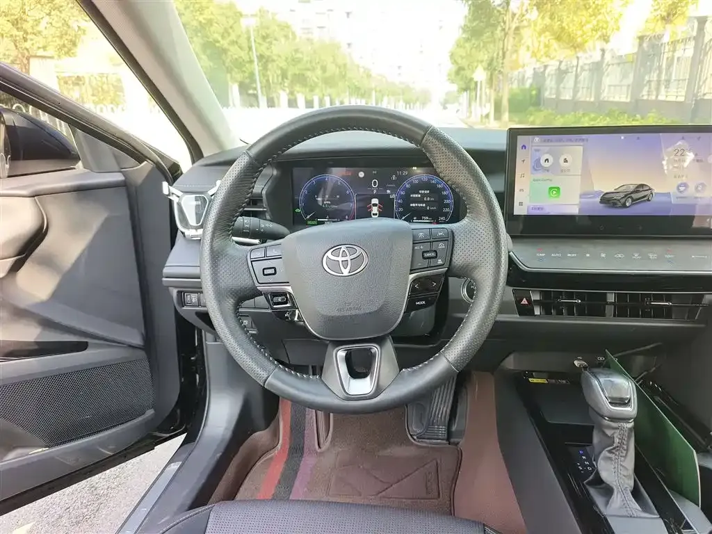 Toyota Camry 2025 из CN, фото 3