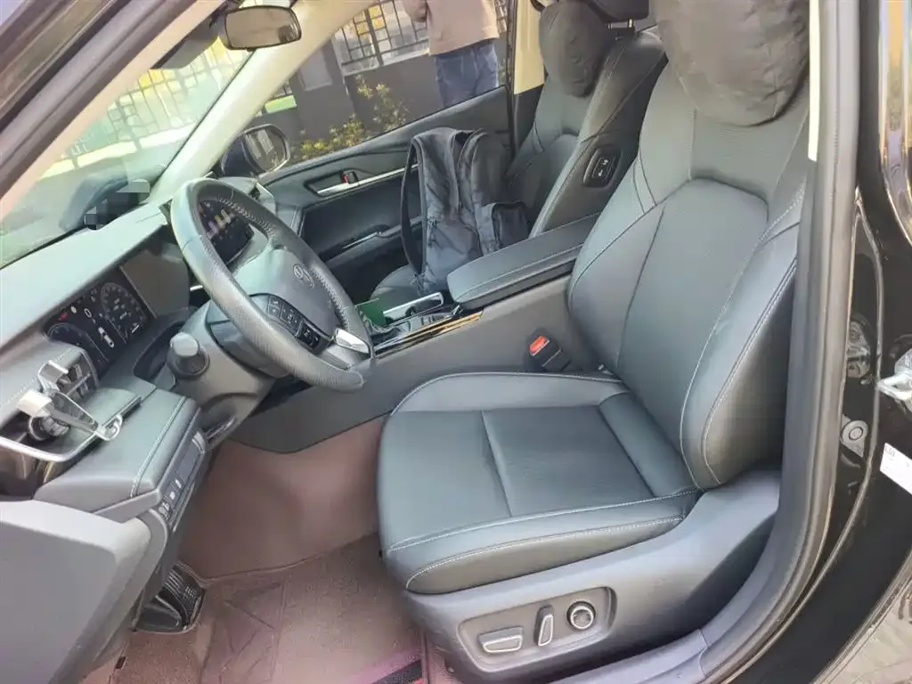 Toyota Camry 2025 из CN, фото 8
