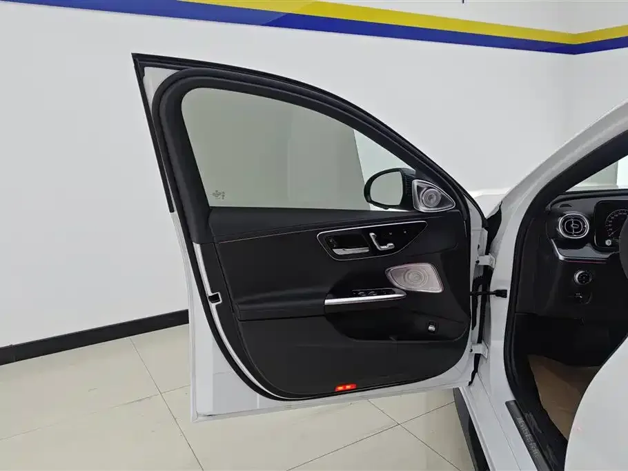 Mercedes-Benz C-Class 2023 из CN, фото 7