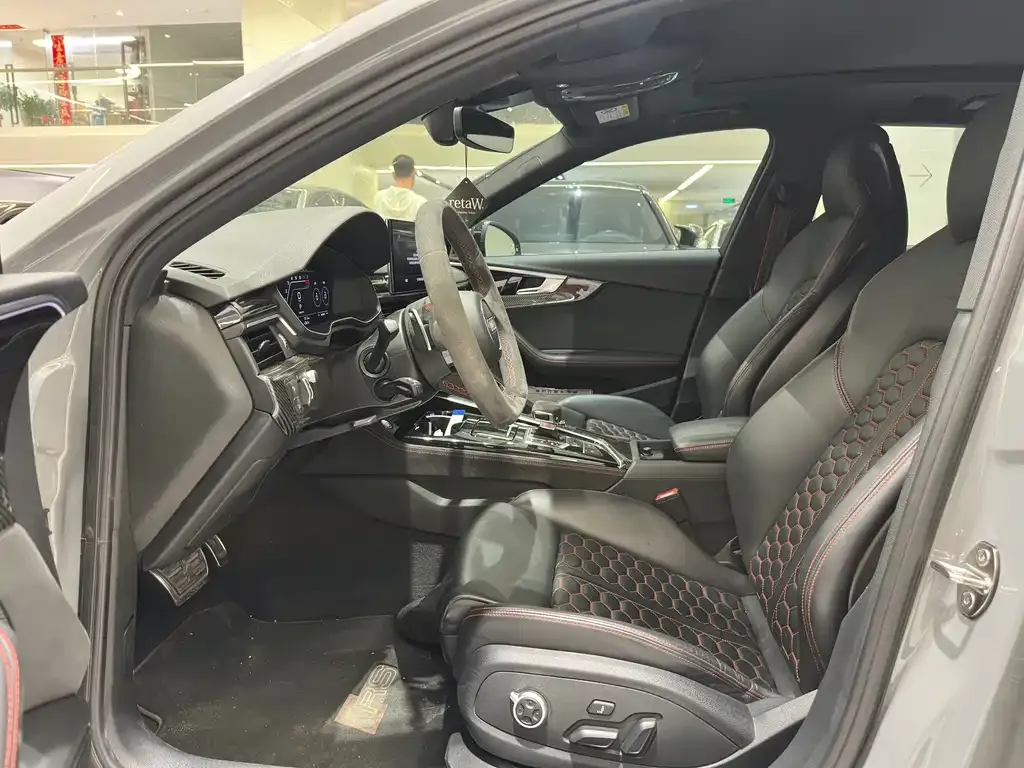 Audi RS 4 2022 из CN, фото 10