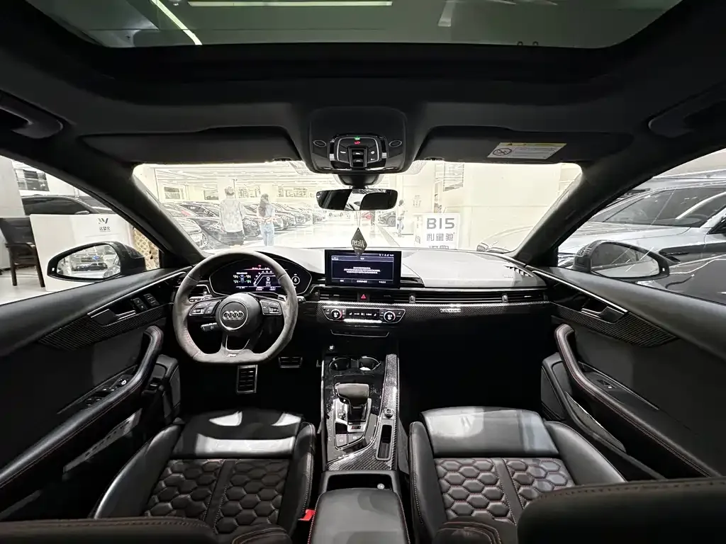 Audi RS 4 2022 из CN, фото 4
