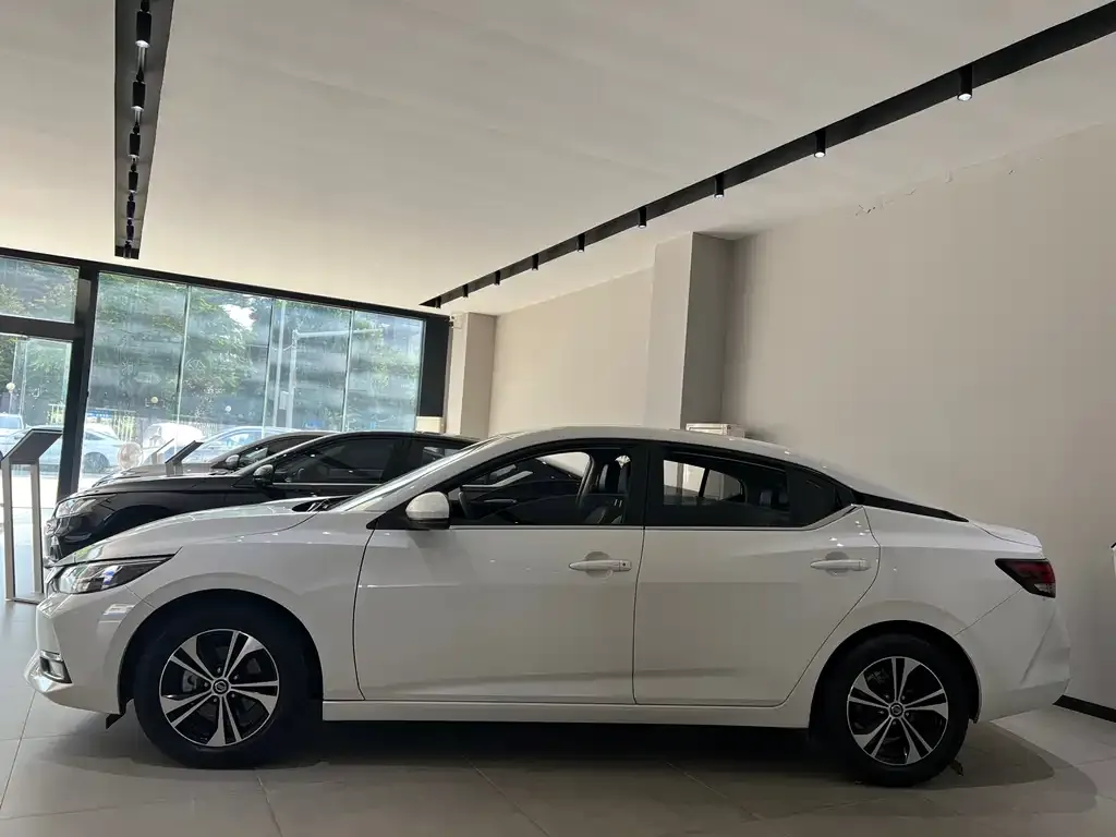 Nissan Sylphy 2022 из CN, фото 2
