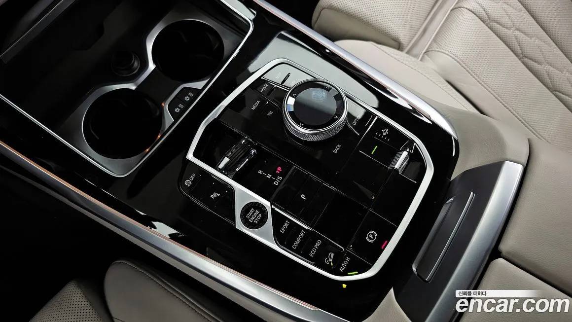 BMW X7 — фото 9