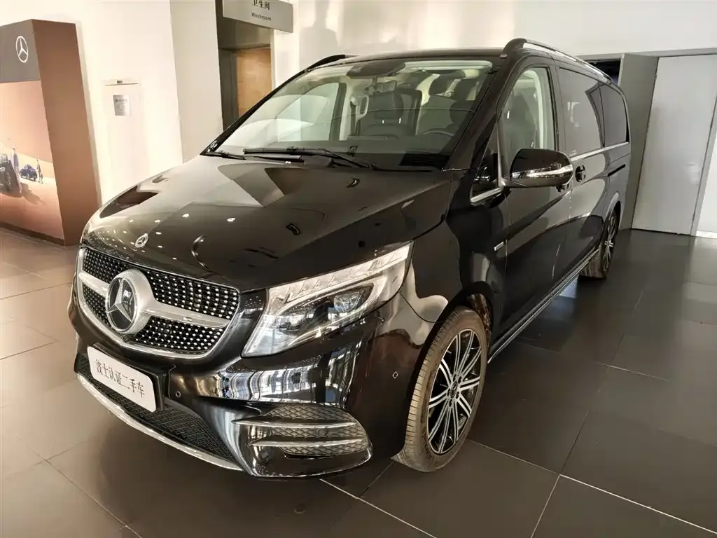 Mercedes-Benz V-Class 2023 из CN, фото 1