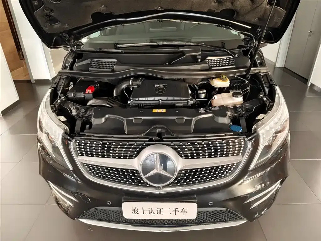 Mercedes-Benz V-Class 2023 из CN, фото 4
