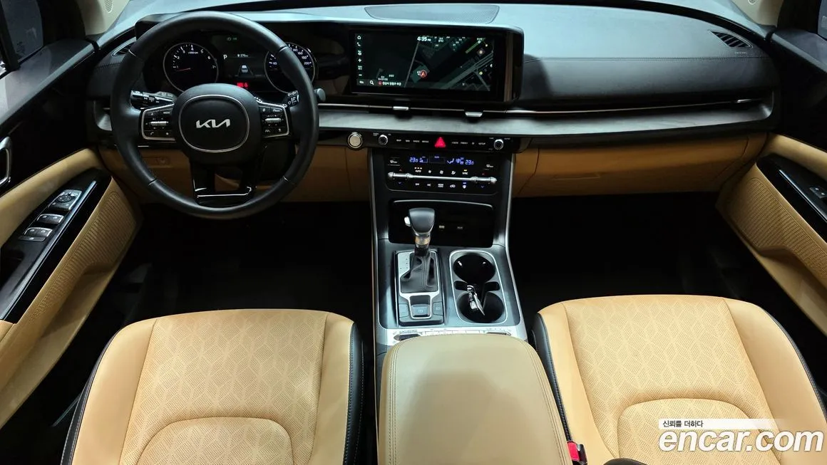 Kia Carnival — фото 10
