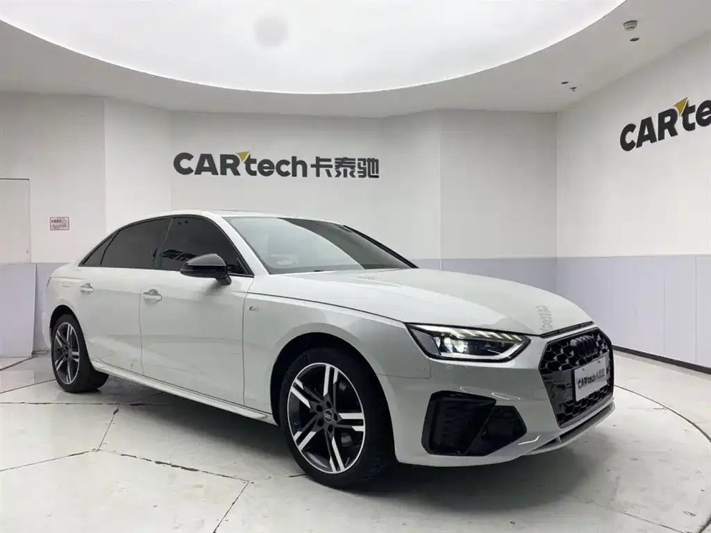 Audi A4L 2022 из CN, фото 2