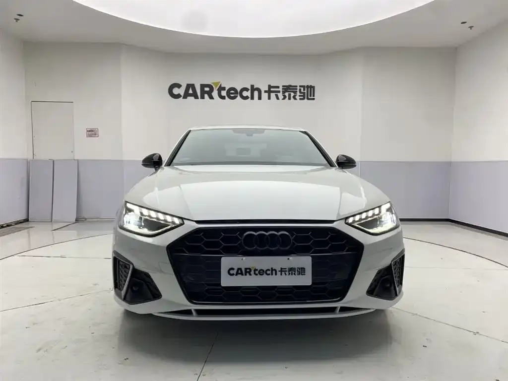 Audi A4L 2022 из CN, фото 6