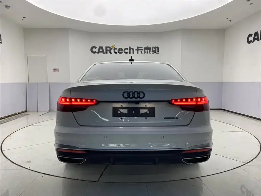 Audi A4L 2022 из CN, фото 4