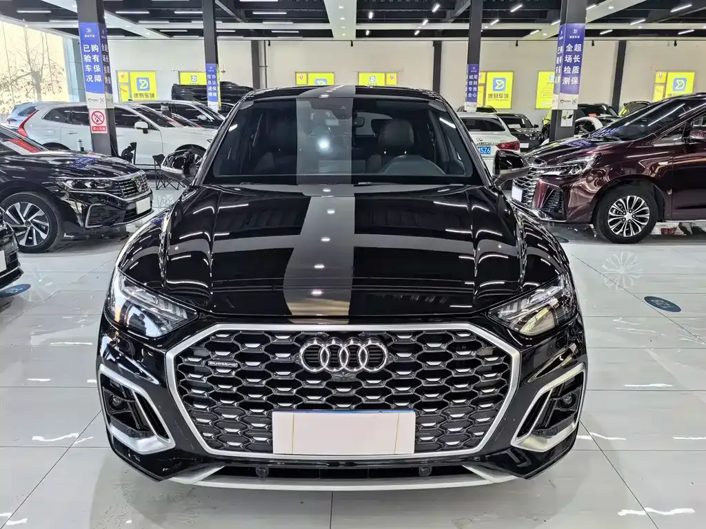Audi Q5L Sportback 2021 из CN, фото 5
