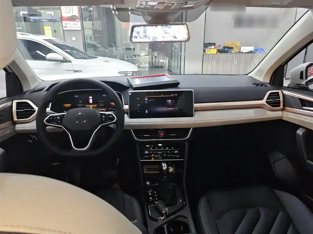 Volkswagen Tharu 2023 из CN, фото 10