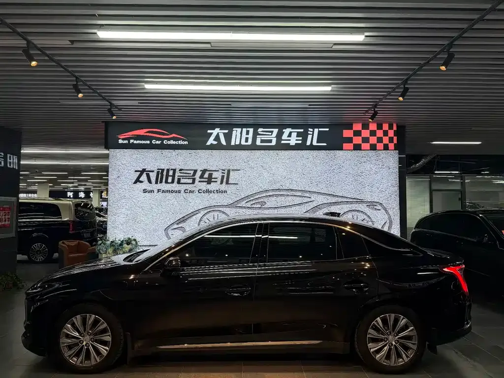 Hongqi E-QM5 2024 из CN, фото 5