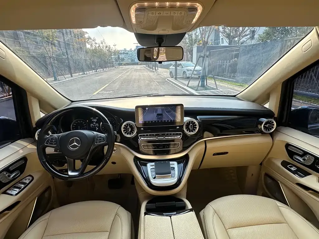 Mercedes-Benz Vito 2023 из CN, фото 4