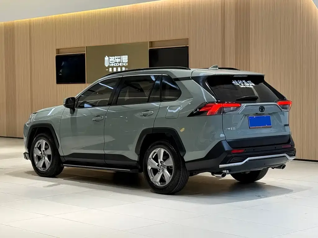 Toyota RAV4 2021 из CN, фото 2