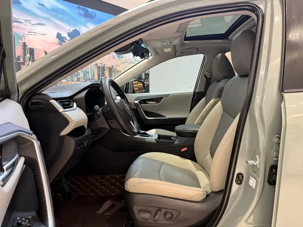 Toyota RAV4 2021 из CN, фото 5