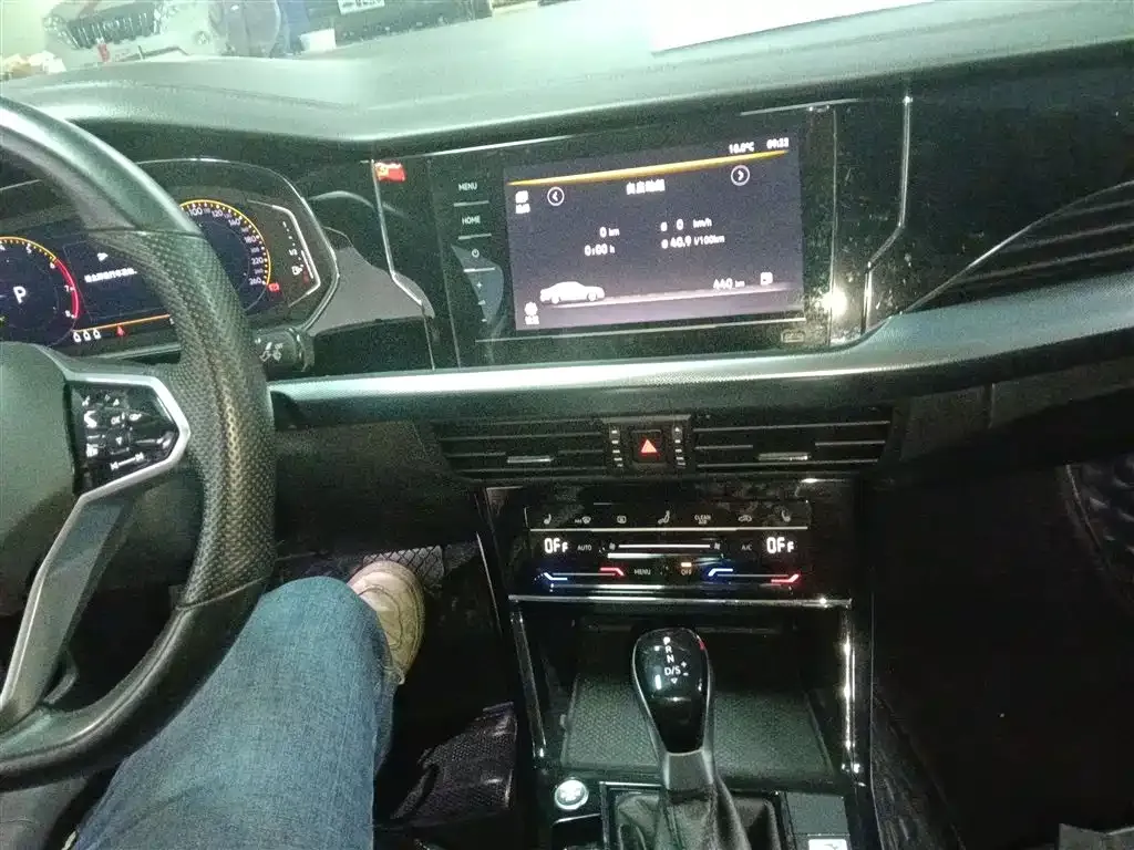 Volkswagen Passat 2023 из CN, фото 9
