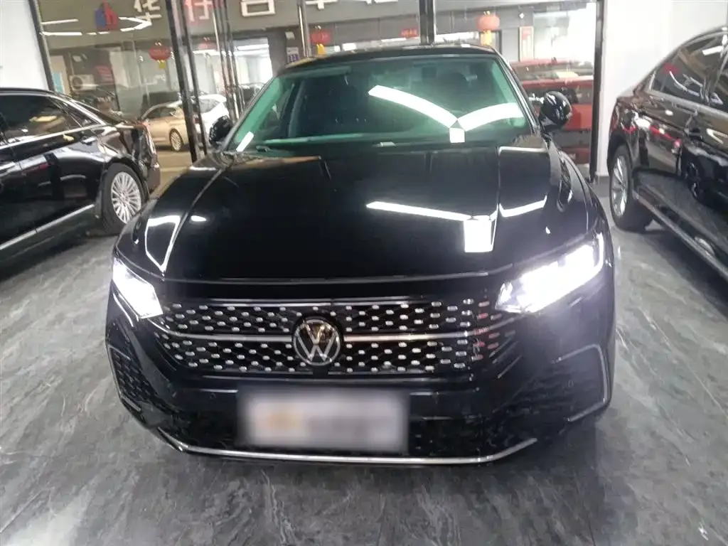 Volkswagen Passat 2023 из CN, фото 3