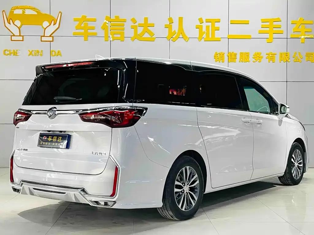 Buick GL8 2021 из CN, фото 3