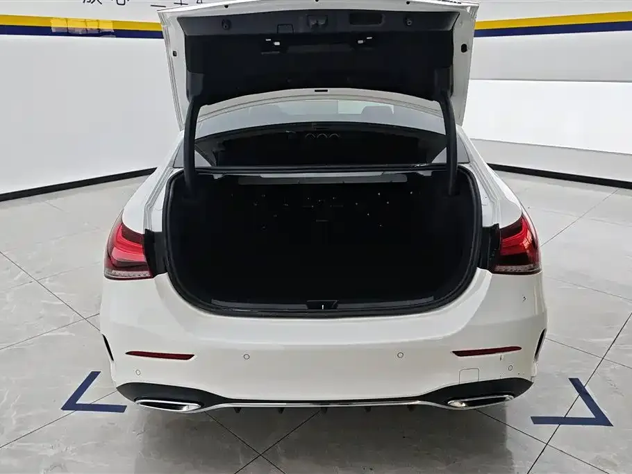 Mercedes-Benz A-Class 2023 из CN, фото 9