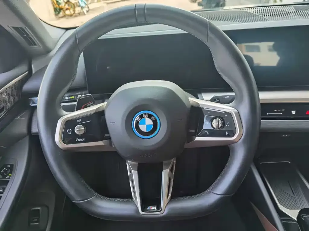 BMW i5 2024 из CN, фото 6
