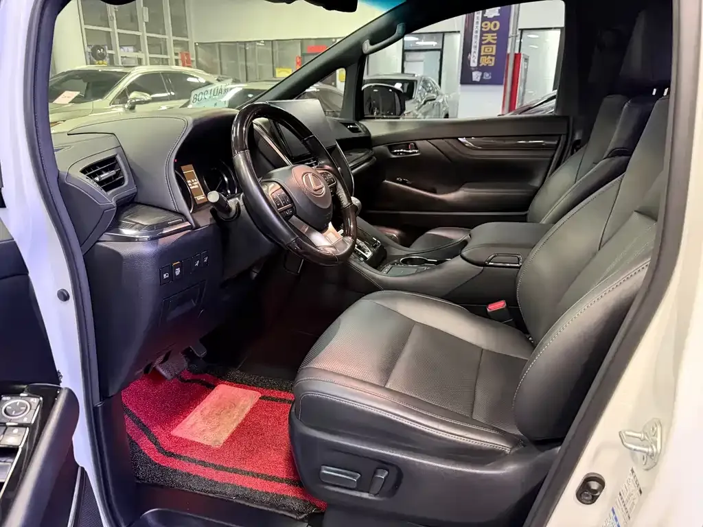 Lexus LM 2021 из CN, фото 4