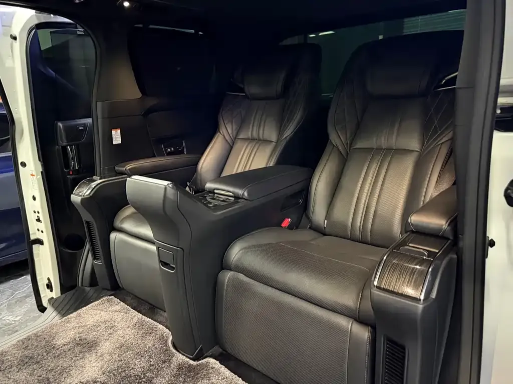 Lexus LM 2021 из CN, фото 2