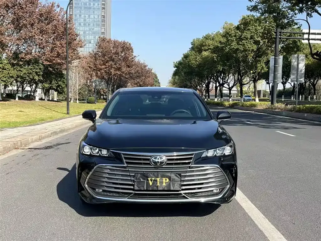 Toyota Avalon 2021 из CN, фото 1