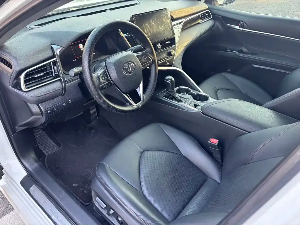 Toyota Camry 2022 из CN, фото 2