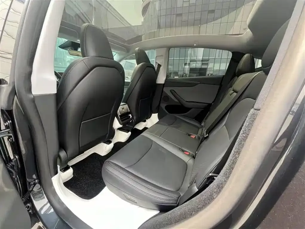 Tesla Model Y 2025 из CN, фото 6