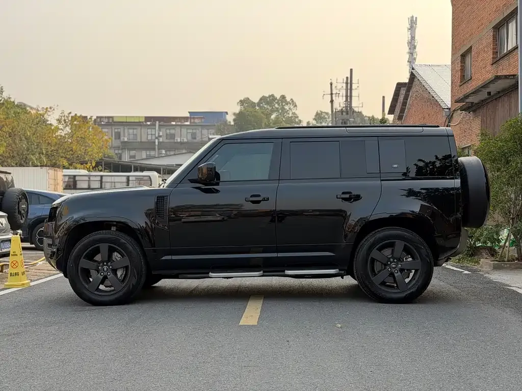 Land Rover Defender 2024 из CN, фото 6