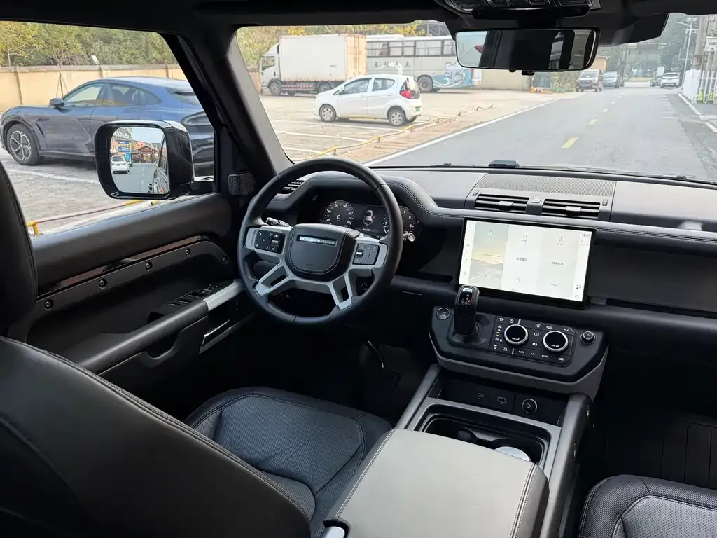 Land Rover Defender 2024 из CN, фото 2