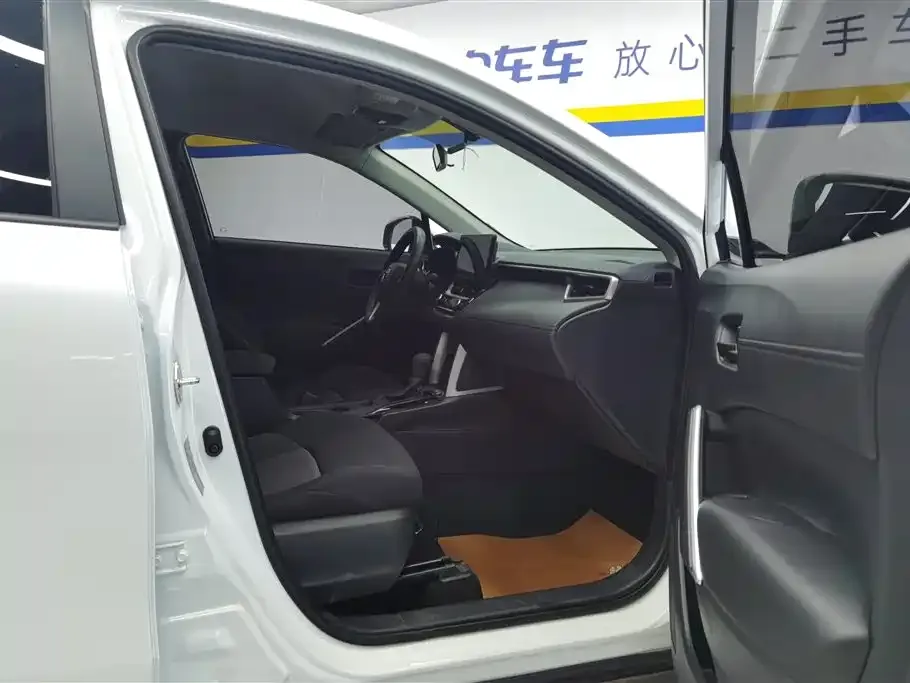 Toyota Frontlander 2024 из CN, фото 8