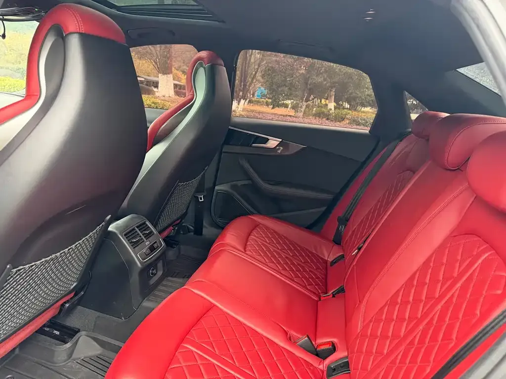 Audi S4 2021 из CN, фото 4