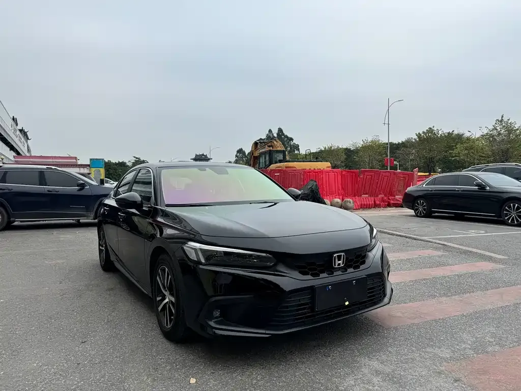 Honda Civic 2025 из CN, фото 2