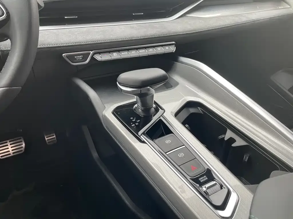 Geely Xingrui 2022 из CN, фото 4