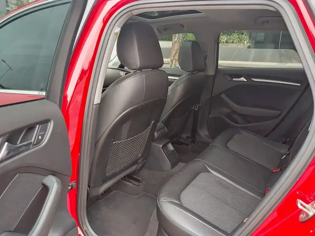 Audi A3 2021 из CN, фото 2