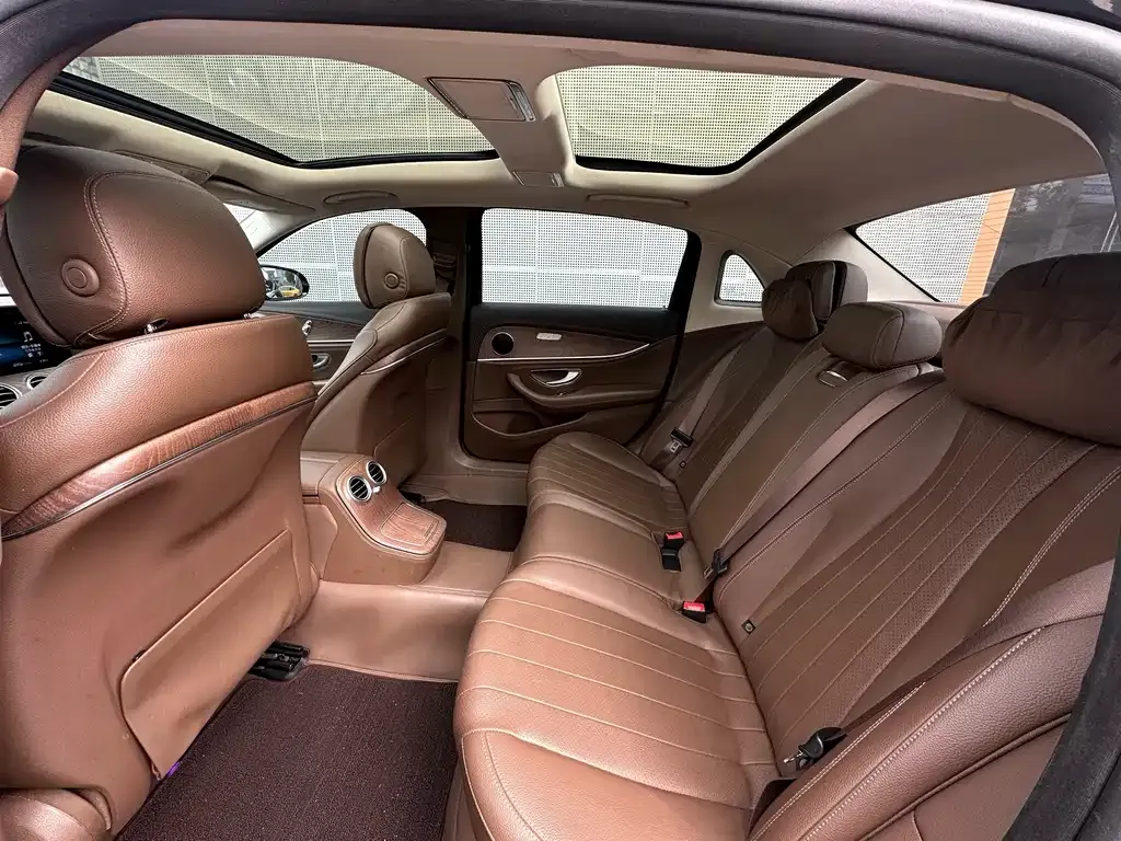 Mercedes-Benz E-Class 2022 из CN, фото 3
