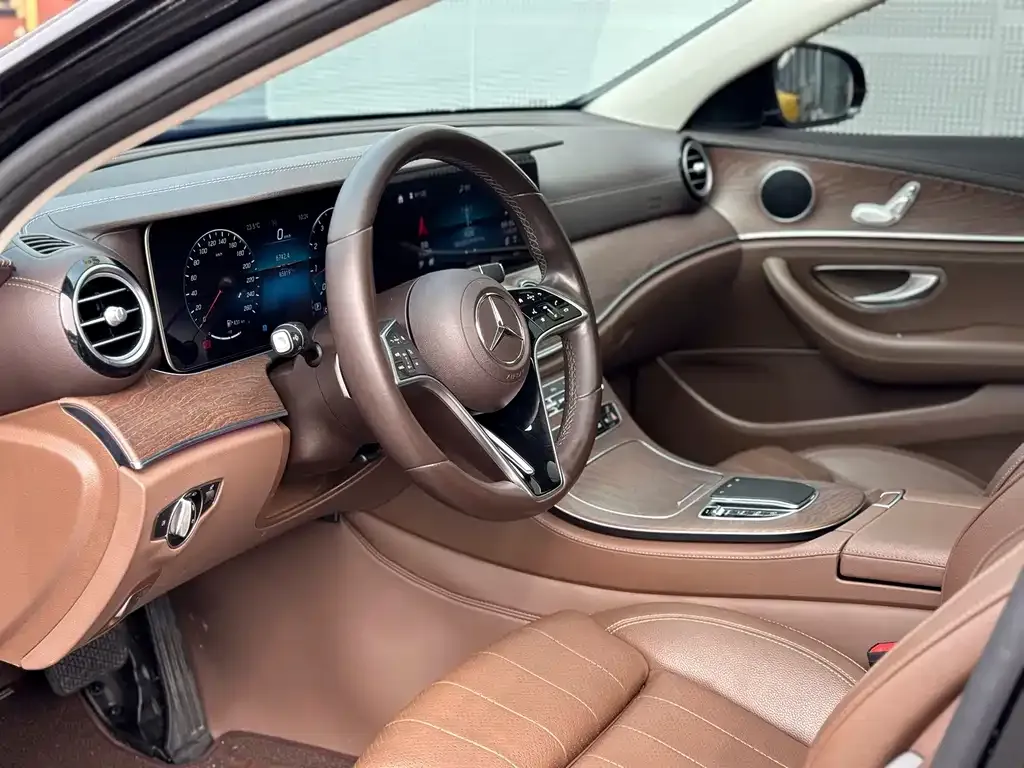 Mercedes-Benz E-Class 2022 из CN, фото 2