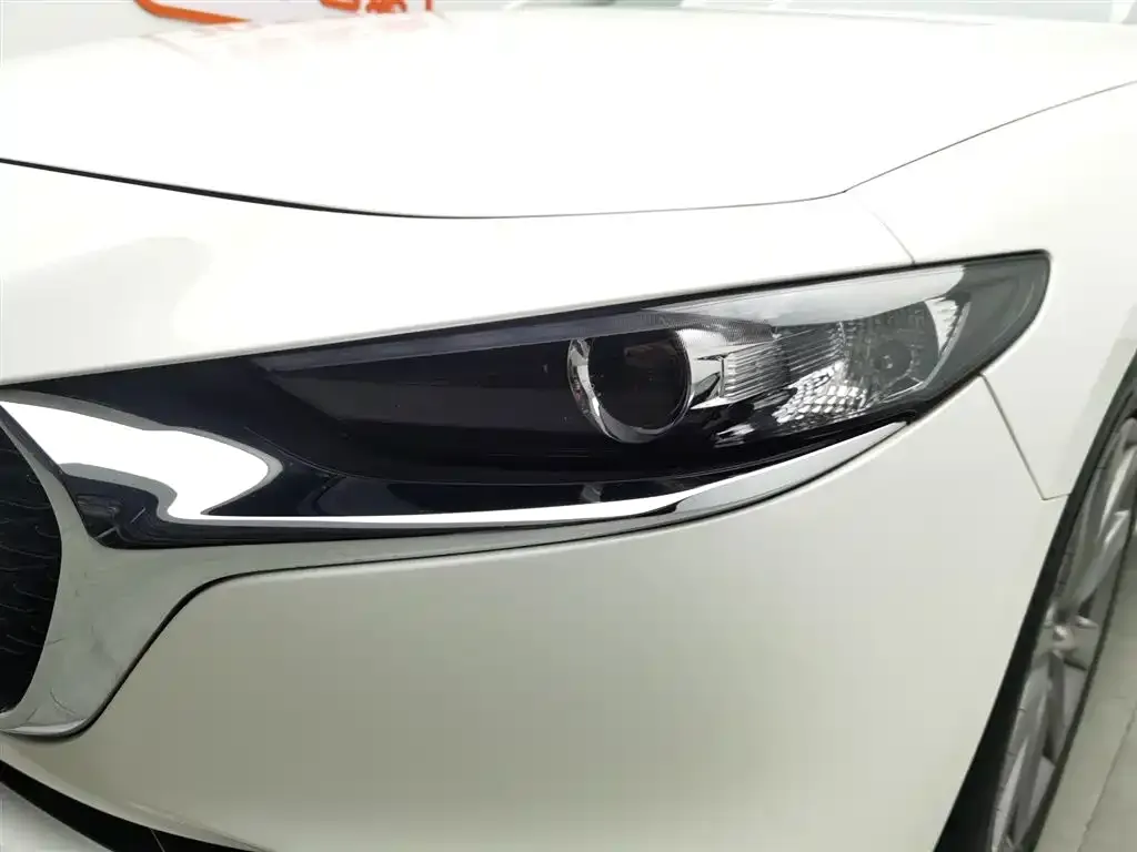 Mazda 3 Axela 2023 из CN, фото 6