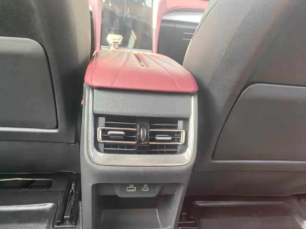 Hongqi H5 2024 из CN, фото 4