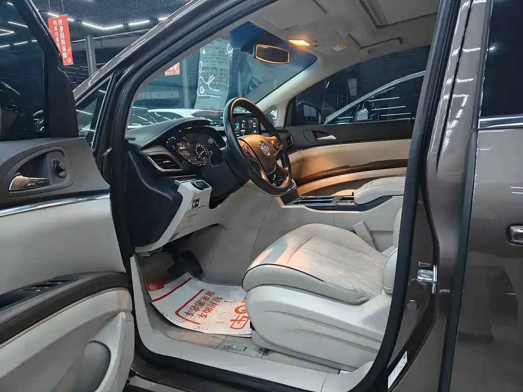 Buick GL8 2022 из CN, фото 4