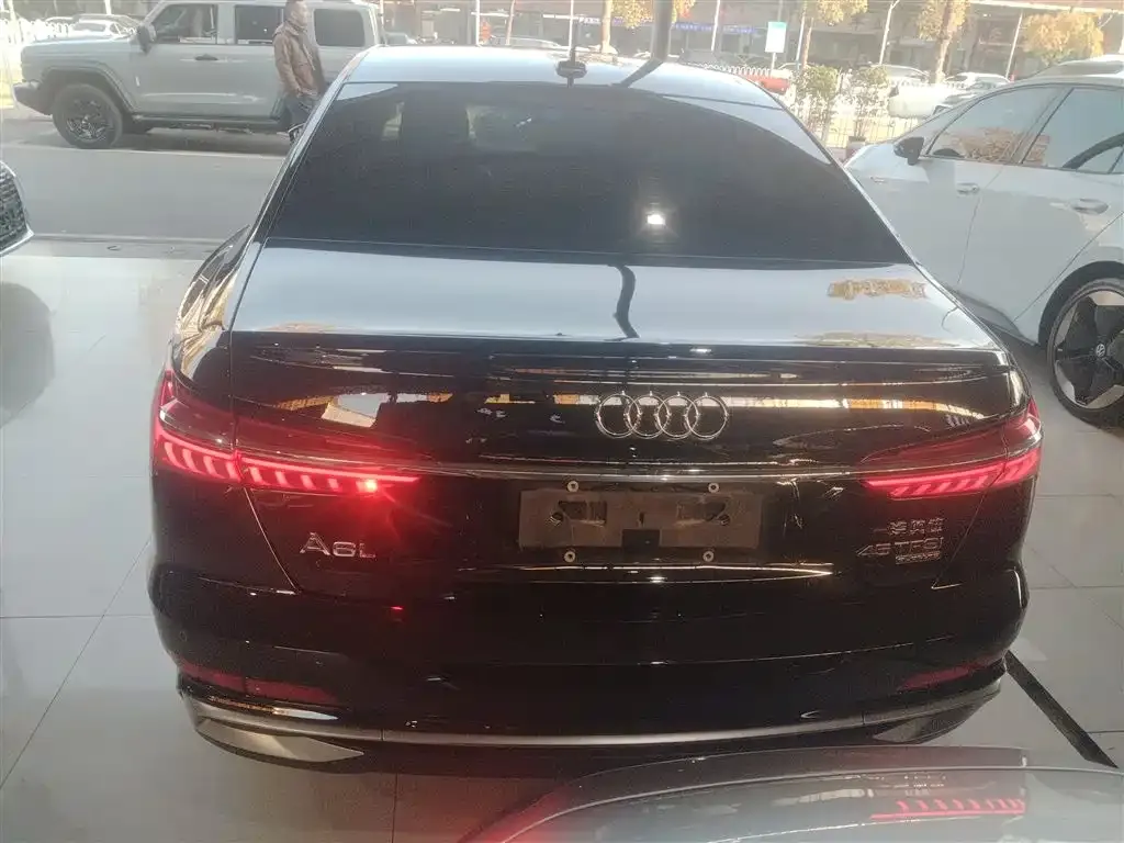 Audi A6L 2023 из CN, фото 5