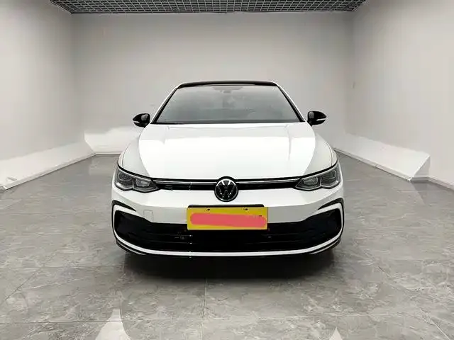 Volkswagen Golf 2023 из CN, фото 7