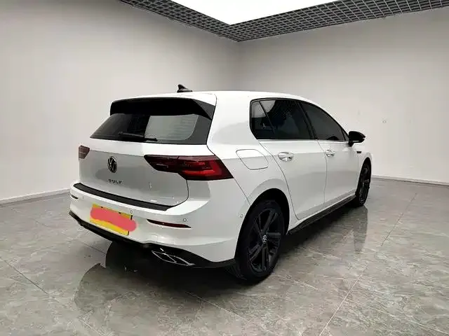 Volkswagen Golf 2023 из CN, фото 4