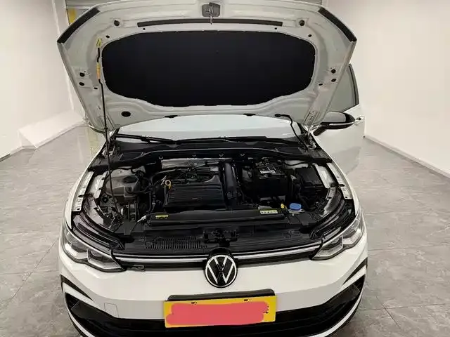 Volkswagen Golf 2023 из CN, фото 10